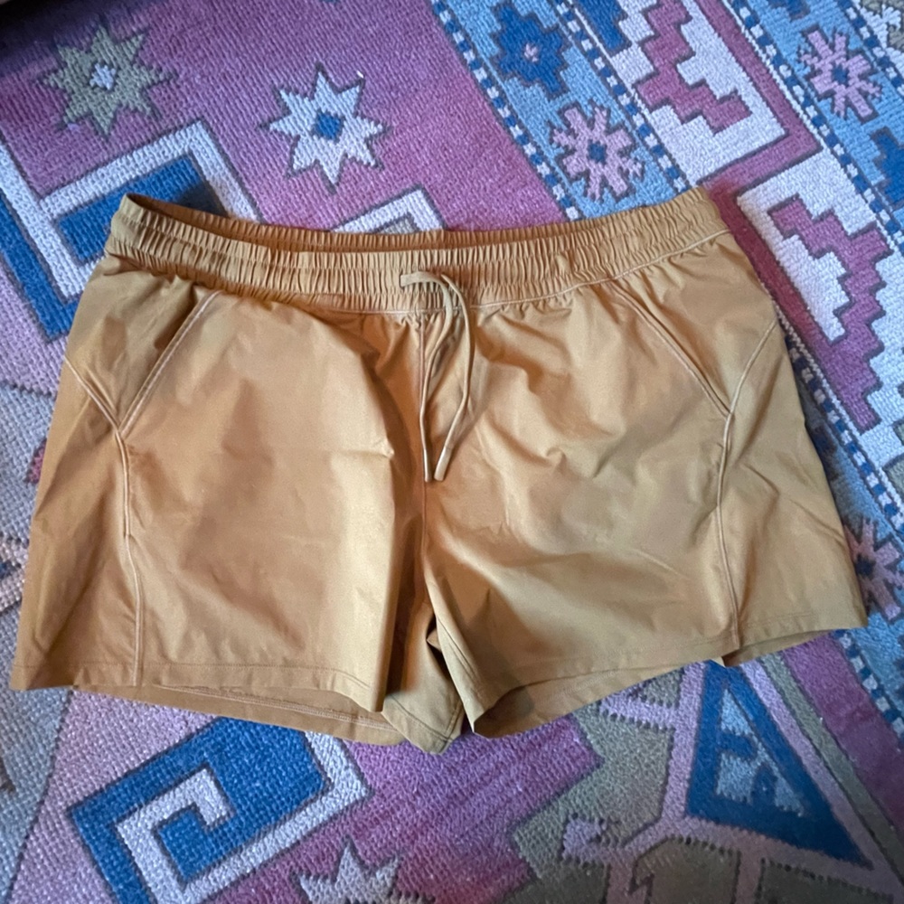 Mustard Shorts- XL Title Nine NWOT